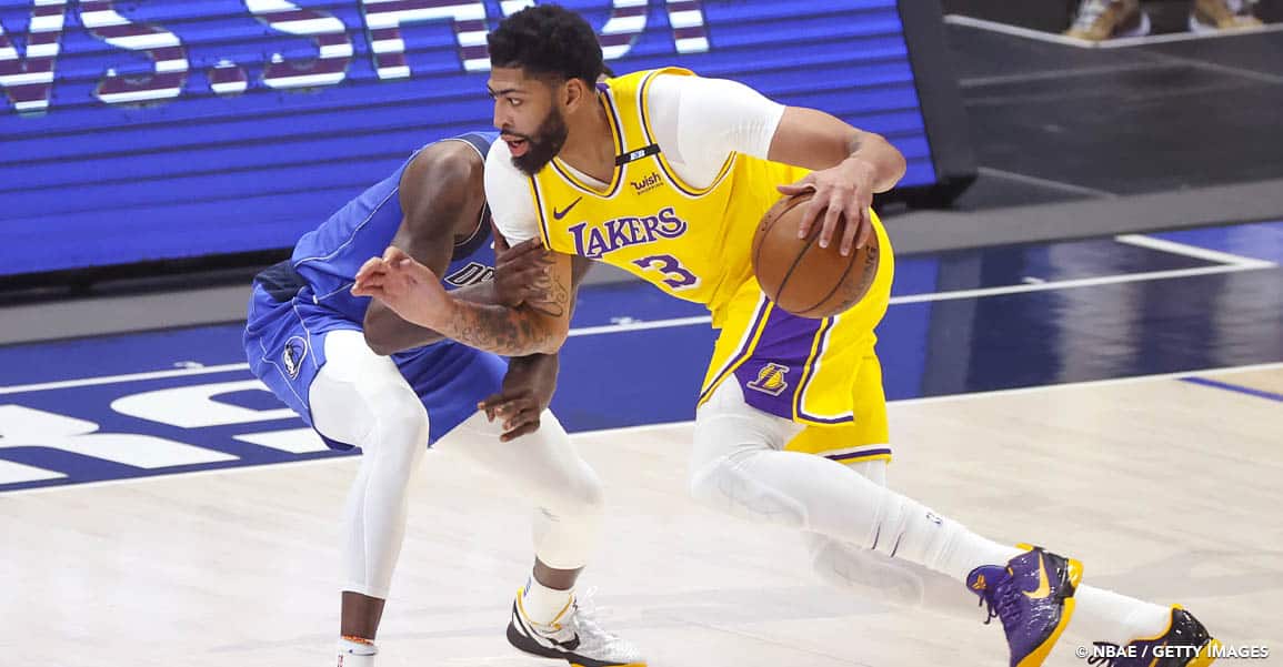 Monstrueux, Anthony Davis est en train de ramener les Lakers dans la course aux playoffs