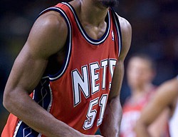 Houston a coupé Sean Williams