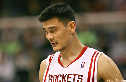 Vidéo : Happy Birthday Yao Ming (34 ans)
