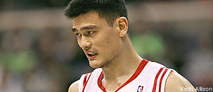 Bill Russell a conseillé Yao Ming sur la santé de son corps