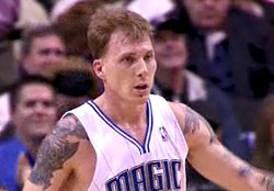 Vidéo : Jason Williams sort une passe venue d’ailleurs lors d’un match de gala