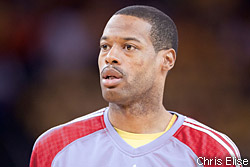 Alan Houston a convaincu Marcus Camby de ne pas aller à Miami