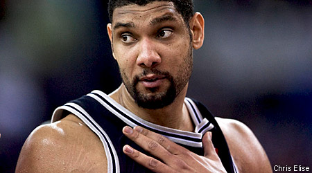 Tim Duncan (31 et 14) écœure les Atlanta Hawks