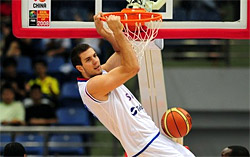 Miroslav Raduljica bientôt coupé par les Clippers