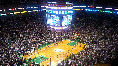 Un homme poignardé au TD Garden