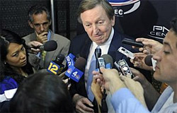 L’homme qui a drafté Michael Jordan quitte la Ligue