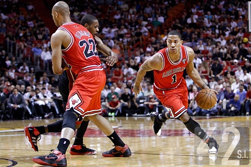 Derrick Rose et Taj Gibson blessés