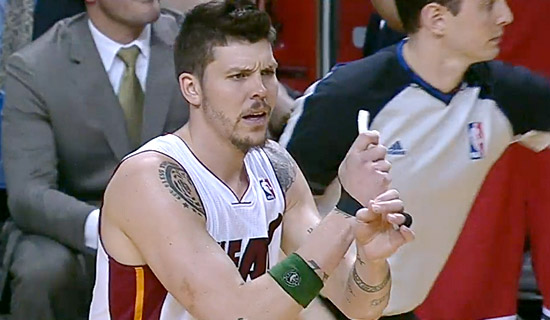 Mike Miller attaque Miami en justice