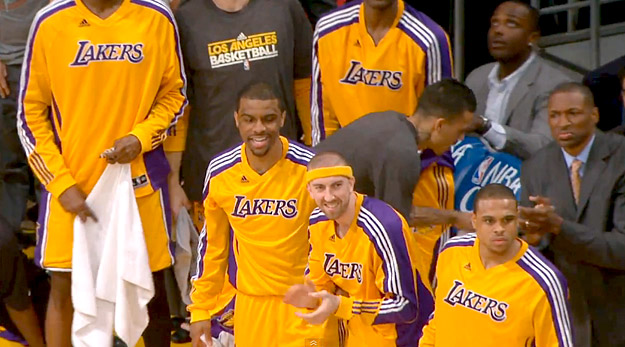 Steve Blake et le banc des Lakers ont compensé l’absence de Kobe Bryant