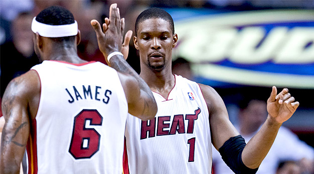 LeBron et Bosh gèrent les Lakers