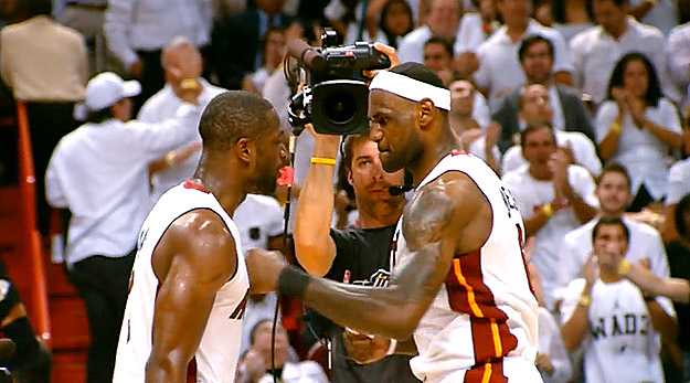 Dwyane Wade et le Miami Heat rendent hommage à LeBron James