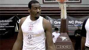 John Wall prêche la bonne parole aux gamins de son ancien quartier