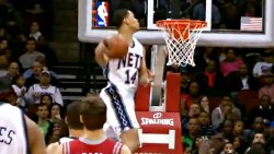 Top 10 2012 : Le moulin en alley-oop de Gerald Green, le poster de Griffin sur Perkins