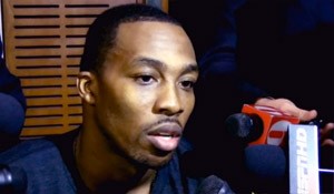 Dwight Howard : Dallas aurait entamé des discussions avec Orlando