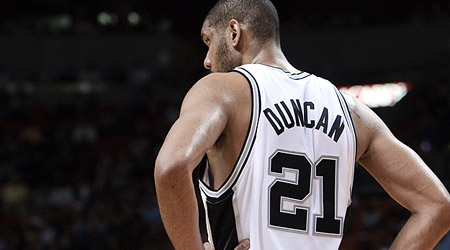 Tim Duncan devient le 8ème meilleur contreur de NBA