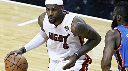 Coach K pense que LeBron James peut réussir 20 passes sur un match