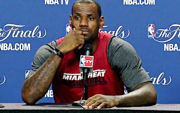 LeBron rêve toujours de jouer en NFL