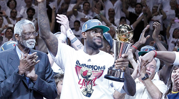 Olajuwon : « LeBron est capable de remporter 3 titres sur les 5 prochains »