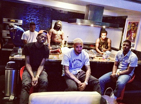 Quand Kyrie Irving galère avec Chris Brown…