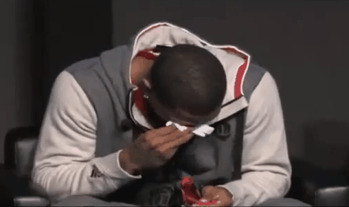 Derrick Rose a fondu en larmes en pleine promo