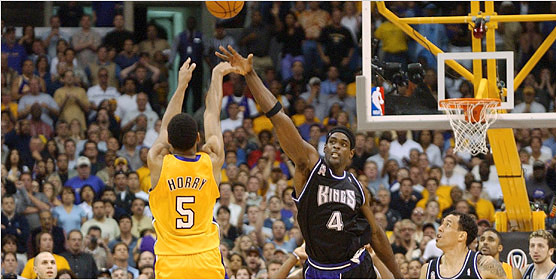 Robert Horry contacté par les Lakers