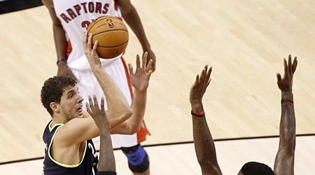 Toronto rame pour battre le Real, Mirotic confirme son gros potentiel