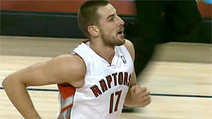 Toronto : Jonas Valanciunas absent 4 à 6 semaines