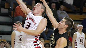 Dingue : Jack Taylor score 138 pts dans un match NCAA !