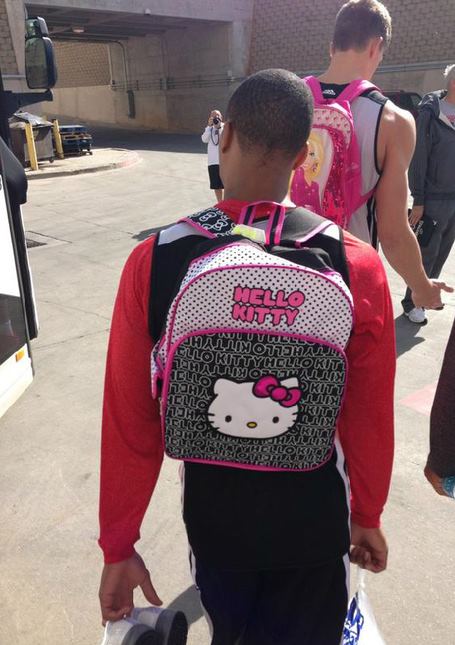 Damian Lillard en mode Hello Kitty
