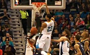 Top 10 : Anthony Davis, MKG et Lou Williams en mode « in your face »