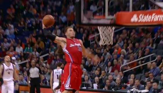 Top 10 : JR Smith postérise Stiemsma, Blake Griffin au contre et au dunk