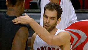 Les Raptors tapent Houston malgré Harden (28 pts), TD pour Calderon