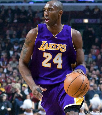 Kobe Bryant plante 47 points pour offrir une nouvelle victoire aux Lakers