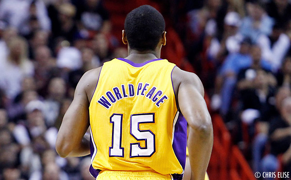 Metta World Peace amnistié par les Lakers pourrait rebondir à New York