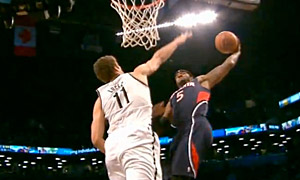 Top 10 : le buzzer de Belinelli, le poster de Josh Smith