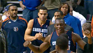 Charlotte fait tomber Detroit en prolongation, Kemba Walker clutch