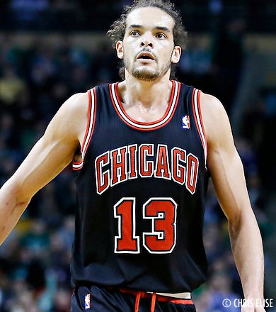 Les Chicago Bulls doivent-ils reposer Joakim Noah ?