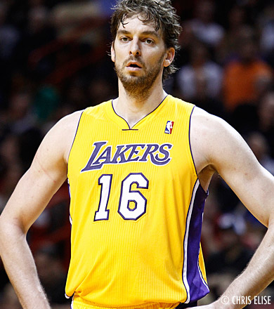 Les Lakers humiliés à domicile par les Spurs dans le game 3