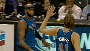 Les Mavericks à une victoire du rasage