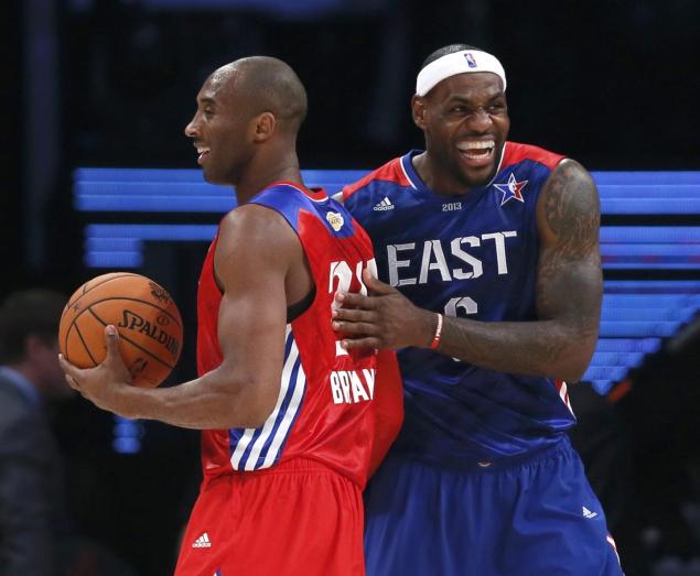 Vidéo : Kobe Bryant bâche deux fois LeBron James