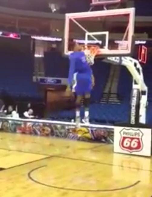 DJ Stephens établi un nouveau record de détente sèche NBA DJ Stephens établi un nouveau record de détente sèche NBA