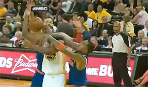 Vidéo : J.R. Smith éjecté pour une anti-sportive