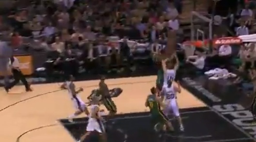 Top 10 : Paul George et Derrick Favors lâchent deux gros posters, Marc Gasol joue les passeurs