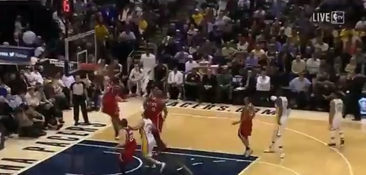 Vidéo : Le monstrueux poster de Gerald Green sur Josh Smith