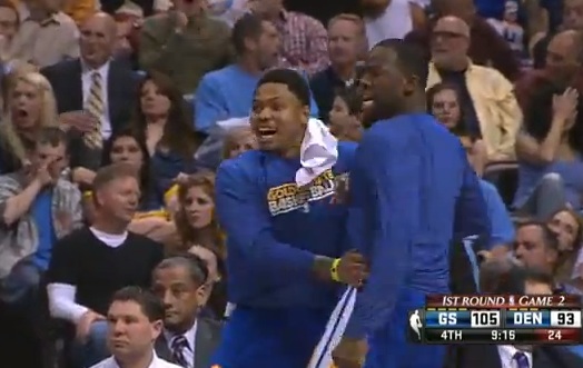 Vidéo : Harrison Barnes rend le banc des Warriors fou avec son dunk