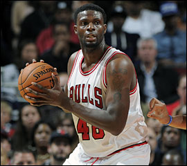 Nazr Mohammed rempile aux Chicago Bulls
