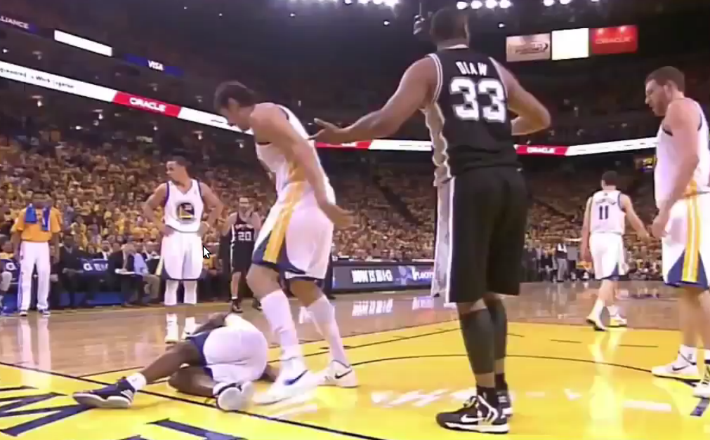 Vidéo : la chute impressionante d’Harrison Barnes