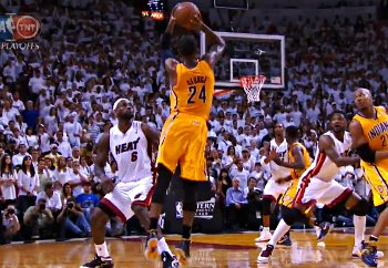 Top 5 : LeBron et George s’échangent des buzzer beaters totalement fous !
