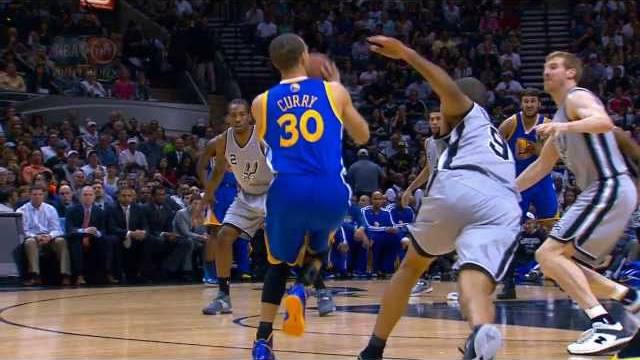 Vidéo : Stephen Curry rentre un trois-points sur une jambe