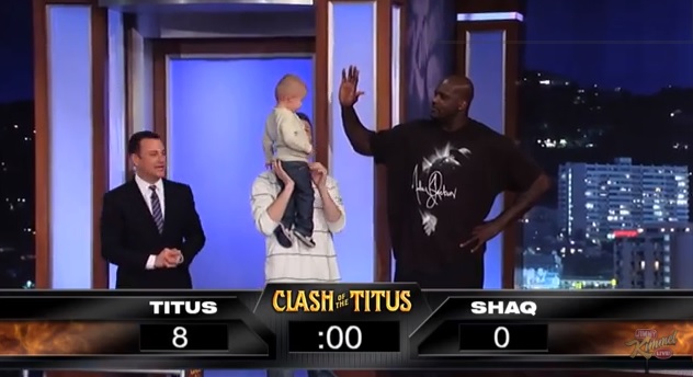 Shaq perd un concours de lancers contre un gamin de 2 ans